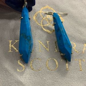Kendra Scott earrings in bronze vein turquoise